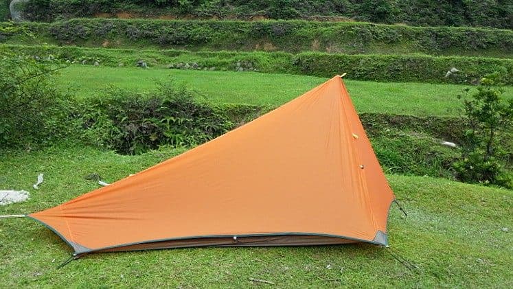 タープ 軽量三角型設営多用途スクエアタープ