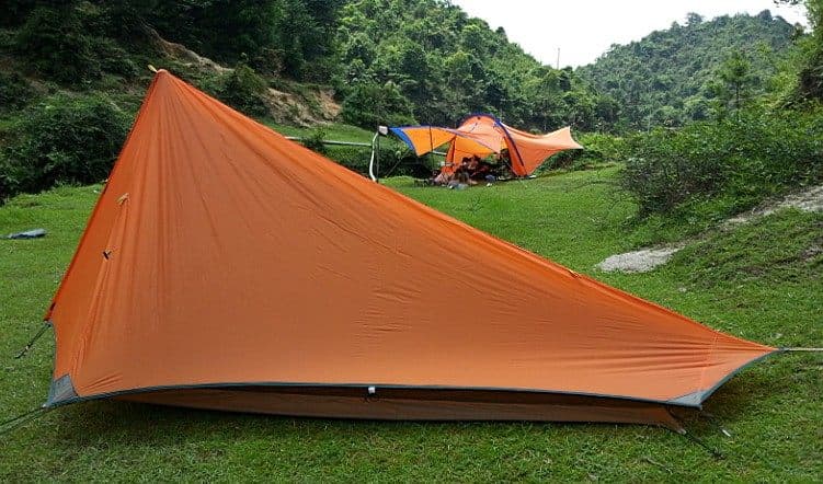 タープ 軽量三角型設営多用途スクエアタープ